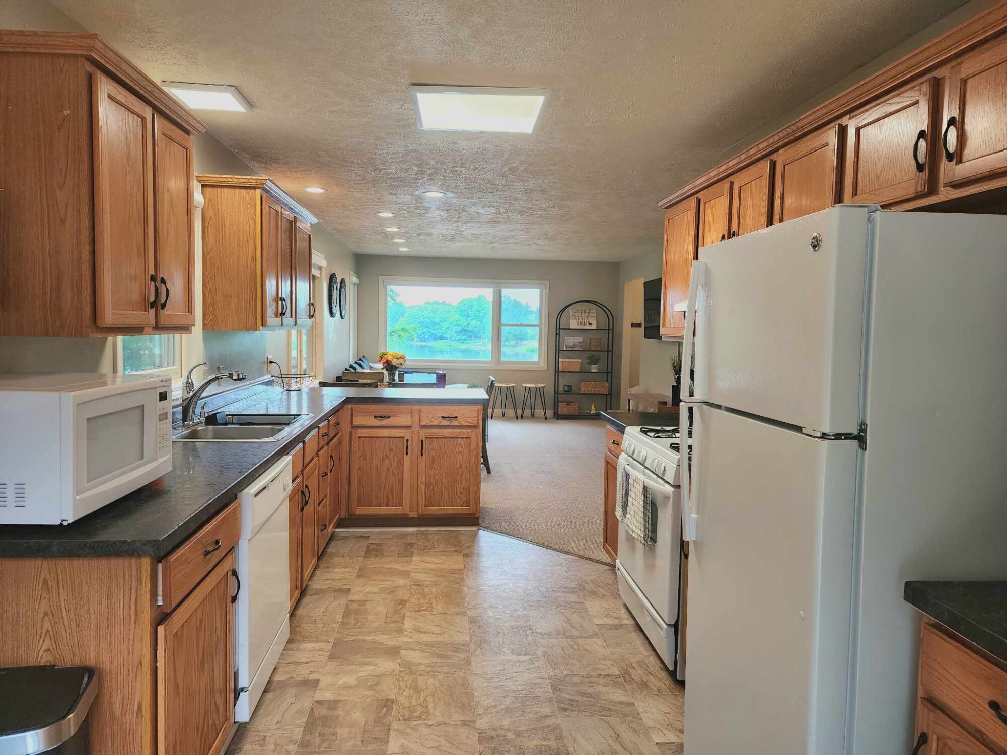 Dyer Lake Vacation Home Kitchen