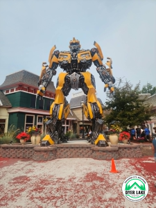 Mack-A-Tron - Plan a Mackinaw City day trip from Traverse City with family fun, rock hunting, great food, waterfront views and plenty of adventure.