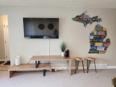 Dyer Lake Vacation Home Living Room
