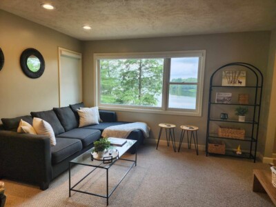 Dyer Lake Vacation Home Living Room